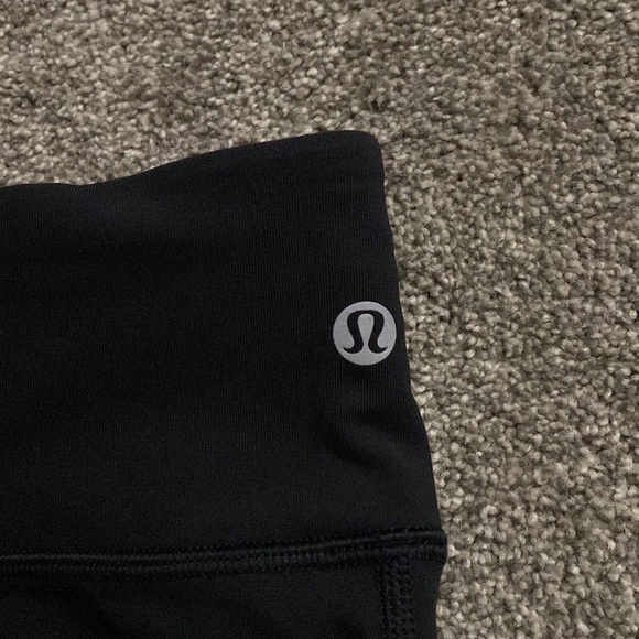 Lululemon 🍋 leggings - barely worn! - Picture 2 of 3